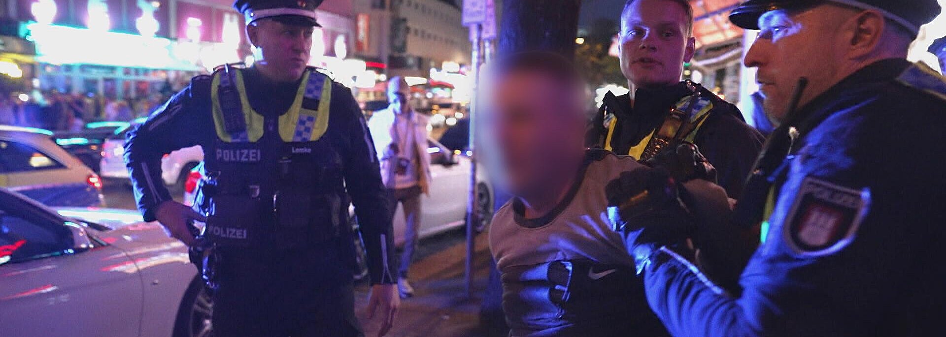 Nachts auf der Reeperbahn: Festnahme eines Verdächtigen