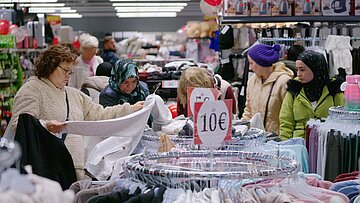 Ansturm bei Woolworth-Eröffnung in Lünen
