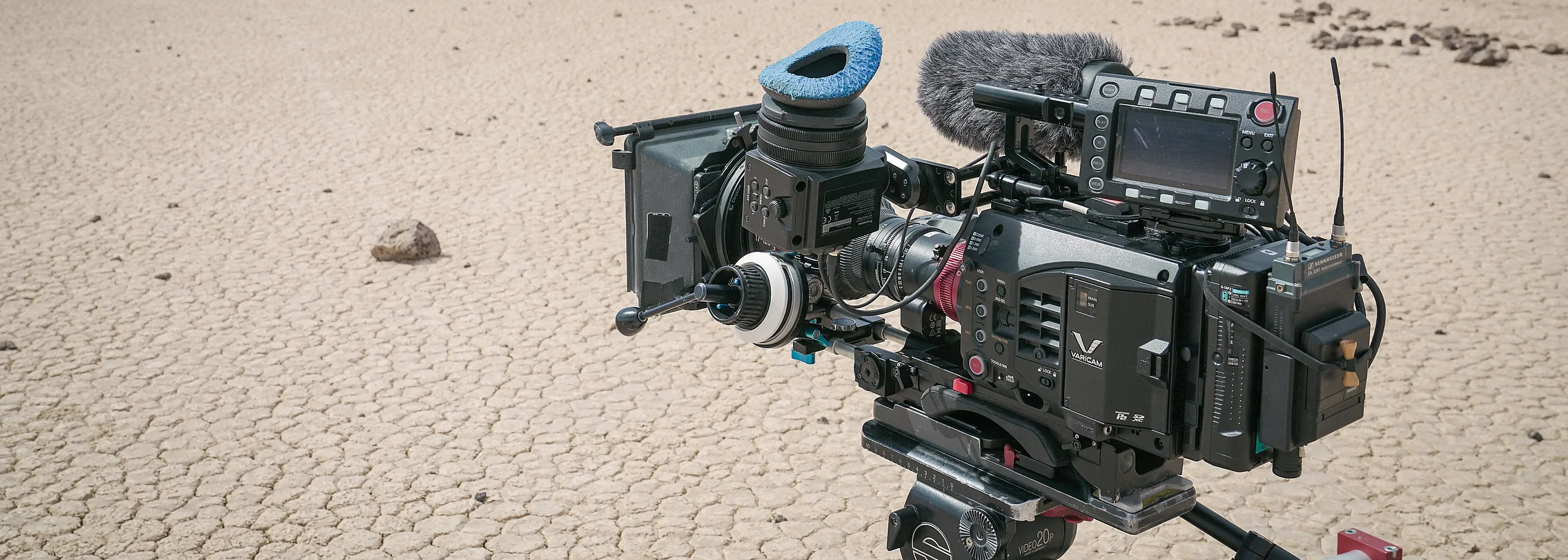 Wandernde Steine auf der Racetrack Playa im kalifornischen Death-Valley-Nationalpark