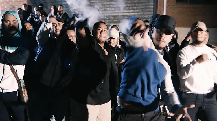 Gangs aus Sydneys Vorstädten provozieren sich gegenseitig mit ihren Drill Raps