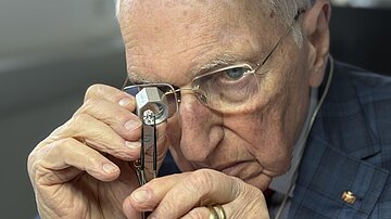 Dieter Hahn: Seniorchef der ältesten Diamantschleiferei Deutschlands